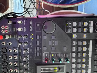 Mesa de mezclas Yamaha 01V96i