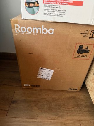 Robot aspirador y friegasuelos Roomba Q
