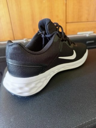 Zapatillas Nike Revolution 6 NN nuevas