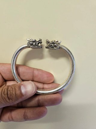 Bracciale vintage con teste di drago