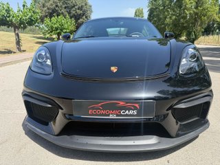 Porsche 718 Cayman GT4