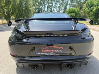 Porsche 718 Cayman GT4