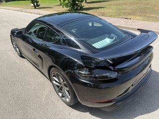 Porsche 718 Cayman GT4