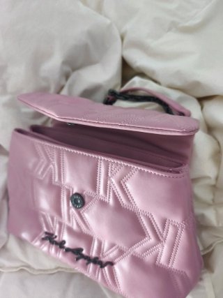 Bolso Karl Lagerfeld rosa acolchado