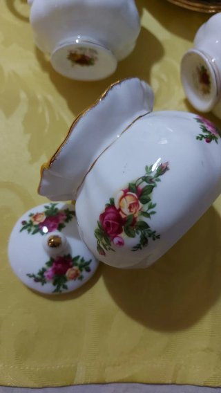 Set fa caffè  Royal Albert Rose