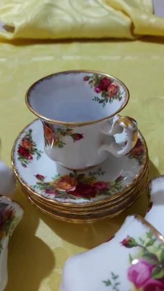 Set fa caffè  Royal Albert Rose