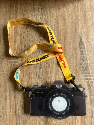 Cámara Fotos Lanyard Bad Bunny World Tour