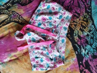 Pantalón pijama corto con cordón rosa