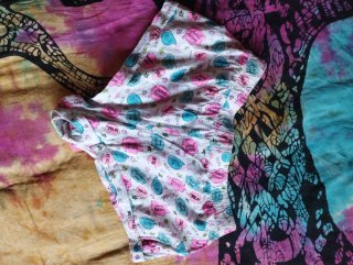 Pantalón pijama corto con cordón rosa