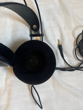 Cascos AKG K702 Negros y Plateados
