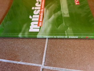 Libro Música 1 ESO: Un Mundo de Sonidos A