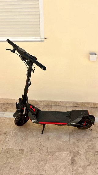 Segway ZT3 Pro - SOLO 300KM ¡Como nuevo!