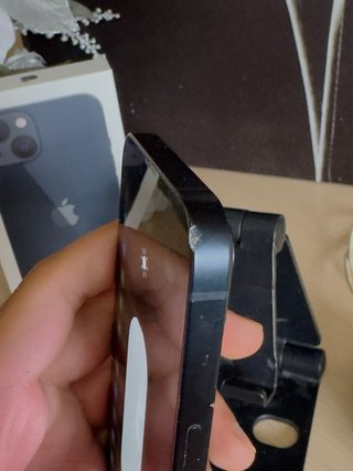 iPhone 13 256GB Negro - Parte trasera rota