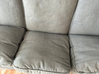 Sofá 3 plazas gris tela