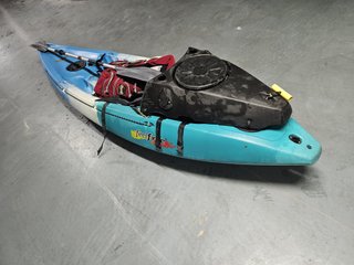 Kayak Autovaciable FeelFree azul y blanco