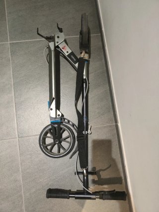 Patinete plegable negro