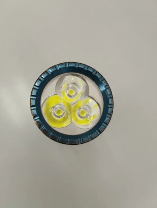 Linterna Olight Seeker 2 Pro
