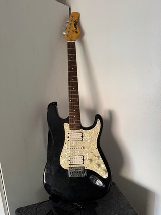 Guitarra Eléctrica Slammer Negra HSS