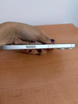 iPhone 16 Blanco impecable | Caja original + funda