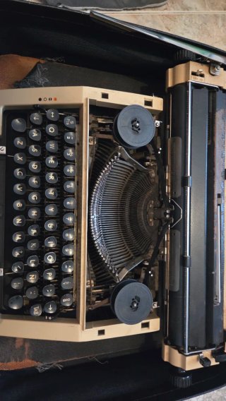 Máquina de escribir Olivetti