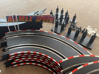 Scalextric Disney Pixar Cars
