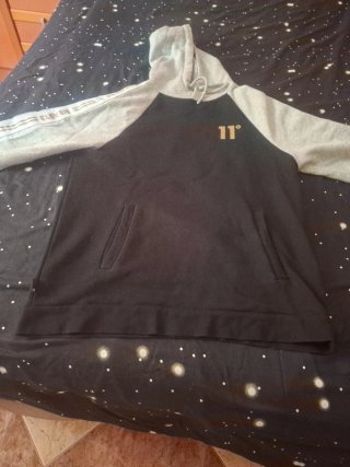 Sudadera 11 Degrees Negra y Gris Talla M