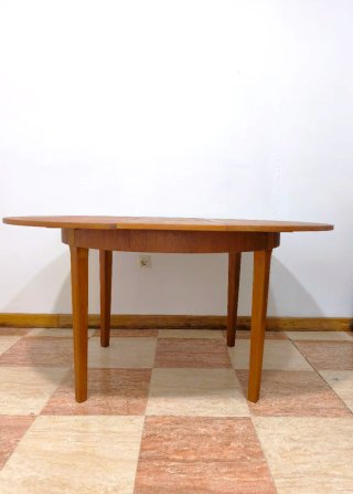 Mesa de comedor danésa redonda
