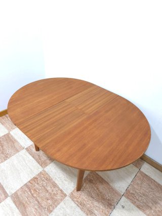 Mesa de comedor danésa redonda