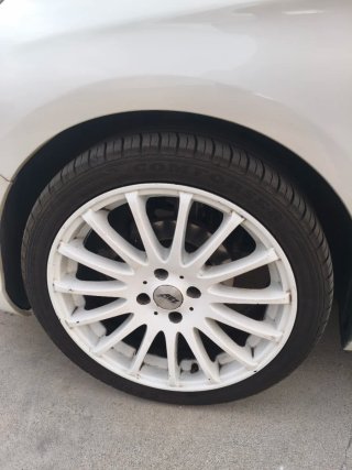 1 Llanta 18 PSA