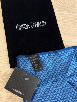 Pañuelo de seda Pineda Covalin azul
