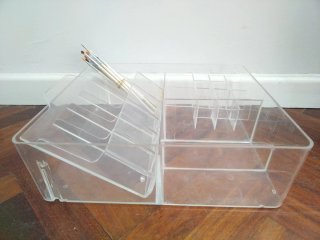Organizador de maquillaje acrílico