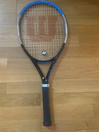 Raqueta Wilson Ultra 26 v3 junior, (8 a 12 años)