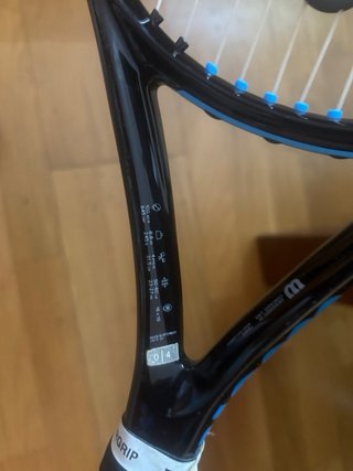 Raqueta Wilson Ultra 26 v3 junior, (8 a 12 años)
