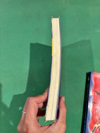 Pack de dos libros de Kika superbruja