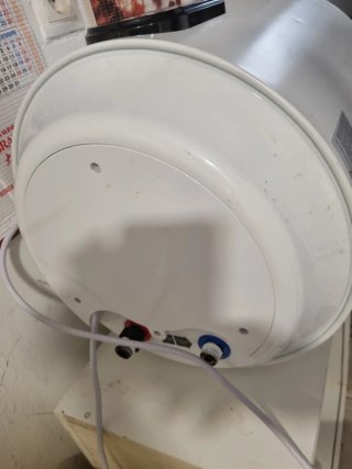 Calentador Eléctrico Emelson. Com WiFi