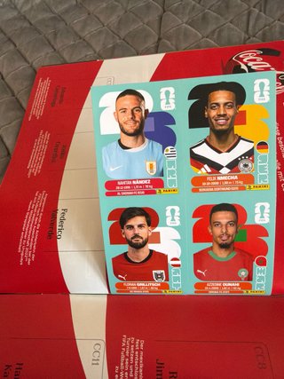 1 caja 50 cromos + álbum mundial 2026+6 pegatinas