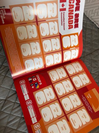 1 caja 50 cromos + álbum mundial 2026+6 pegatinas
