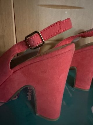 Zapatos de tacón naranjas talla 39