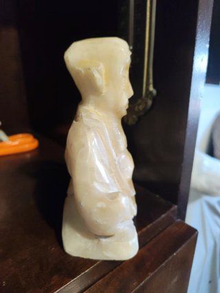 Buda de jade sentado