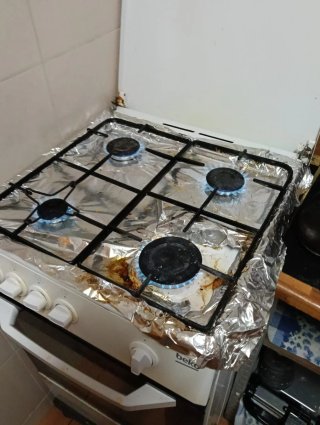 Cocina de butano 50x50 4 fuegos y horno butano