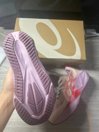 Asics Novablast 5 Rosa/Rojo Talla 40