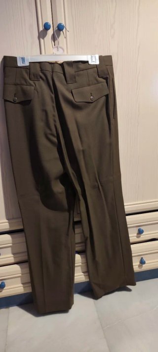 Traje militar verde oliva