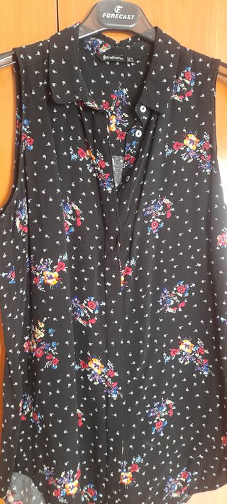 Camisa sin mangas floral talla M