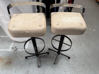2 Taburetes Vintage Piel Beige y Metal