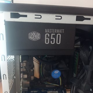 PC i5-6400 8GB SSD240 Grafica GF720 2Gb 650W M.2