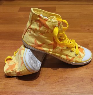 Zapatillas Altas con Estrellas