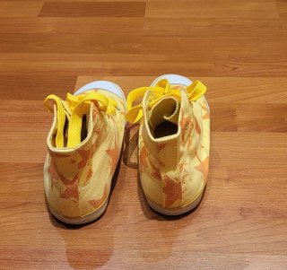 Zapatillas Altas con Estrellas