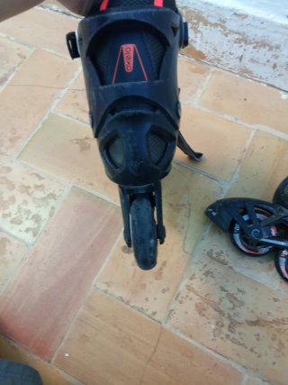Patines en línea negros