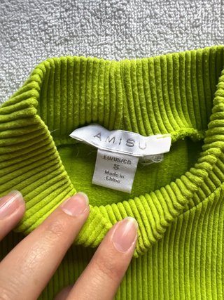 Top verde cuello alto sin mangas Talla S