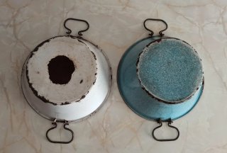 Set di 2 antichi bacini in porcellana smaltata